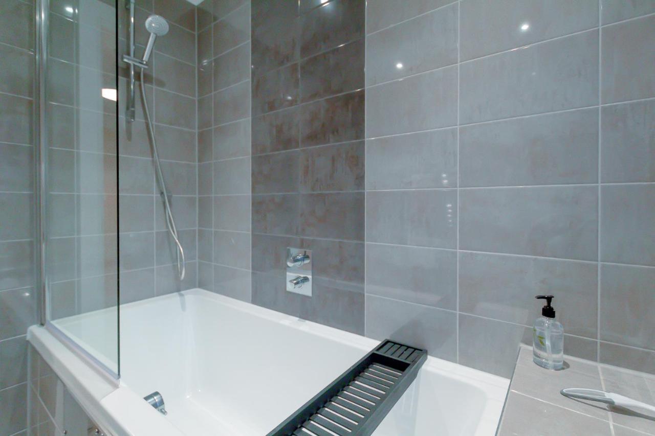Charles St Chester City Townhouse By Rework Accommodation Extérieur photo